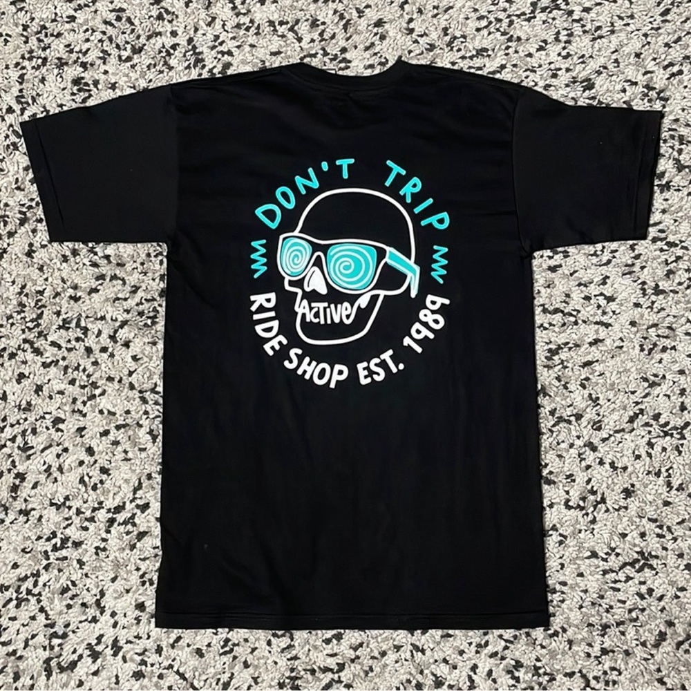 Active Ride Shop Tee Shirt Black Short Sleeve Don’t Trip Skull Graphic Small